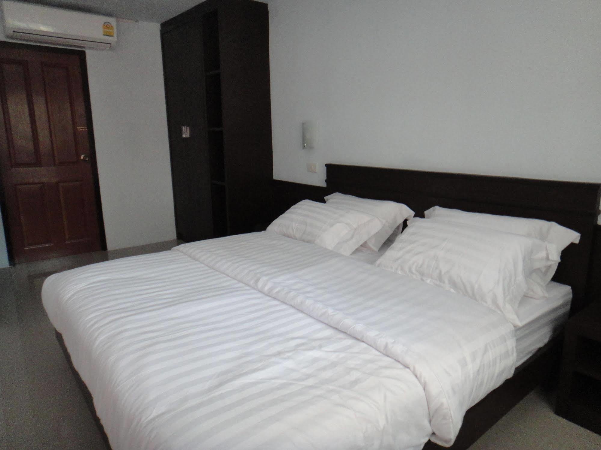 Prajak Inn อุดรธานี ภายนอก รูปภาพ
